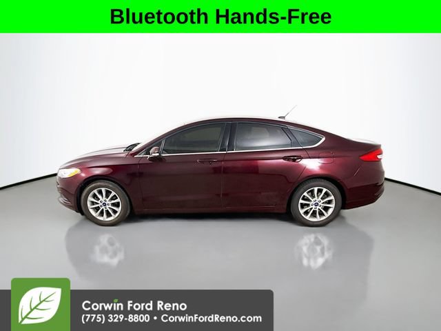 Certified 2017 Ford Fusion SE w/ Fusion SE Technology Package FWD image 4