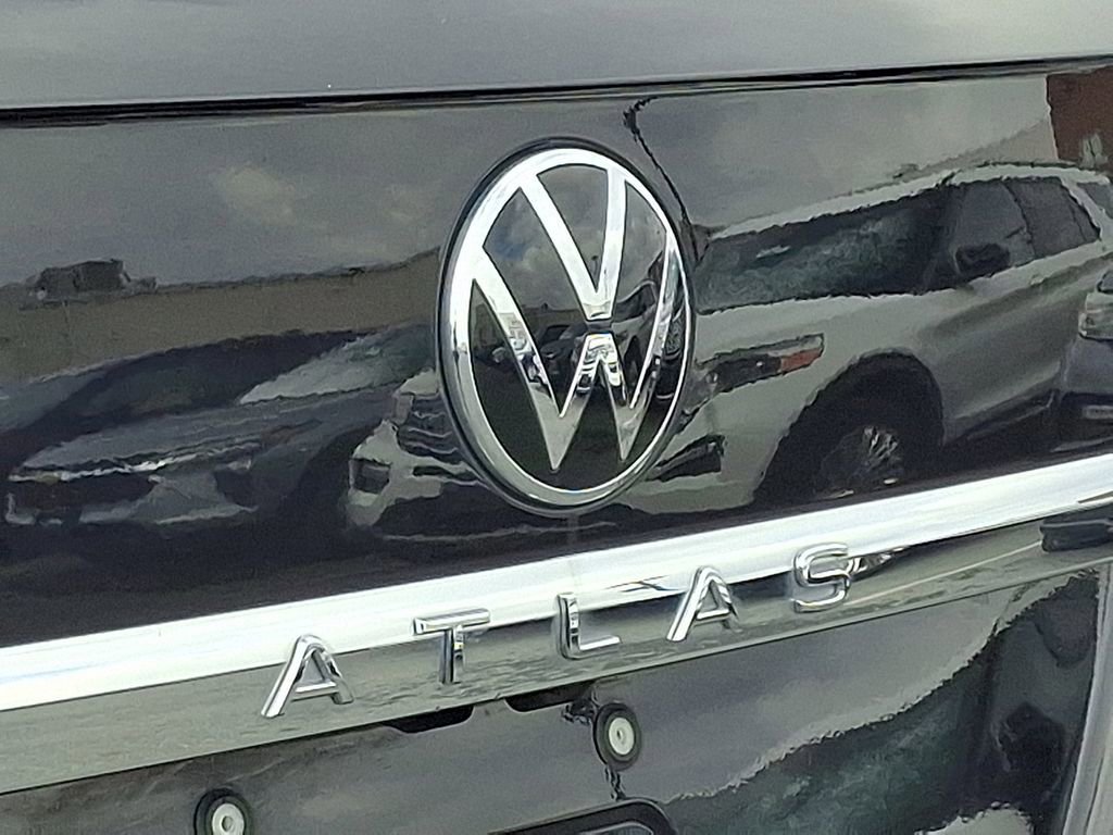 Used 2021 Volkswagen Atlas Cross Sport SE image 30