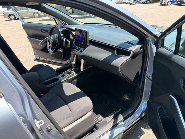 Used 2023 Toyota Corolla Cross AWD Hybrid w/ Moonroof Package image 23
