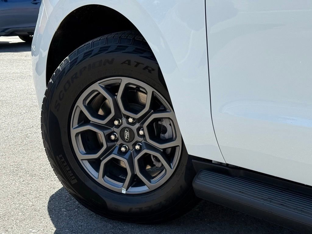 Certified 2025 Ford Expedition Active image 16