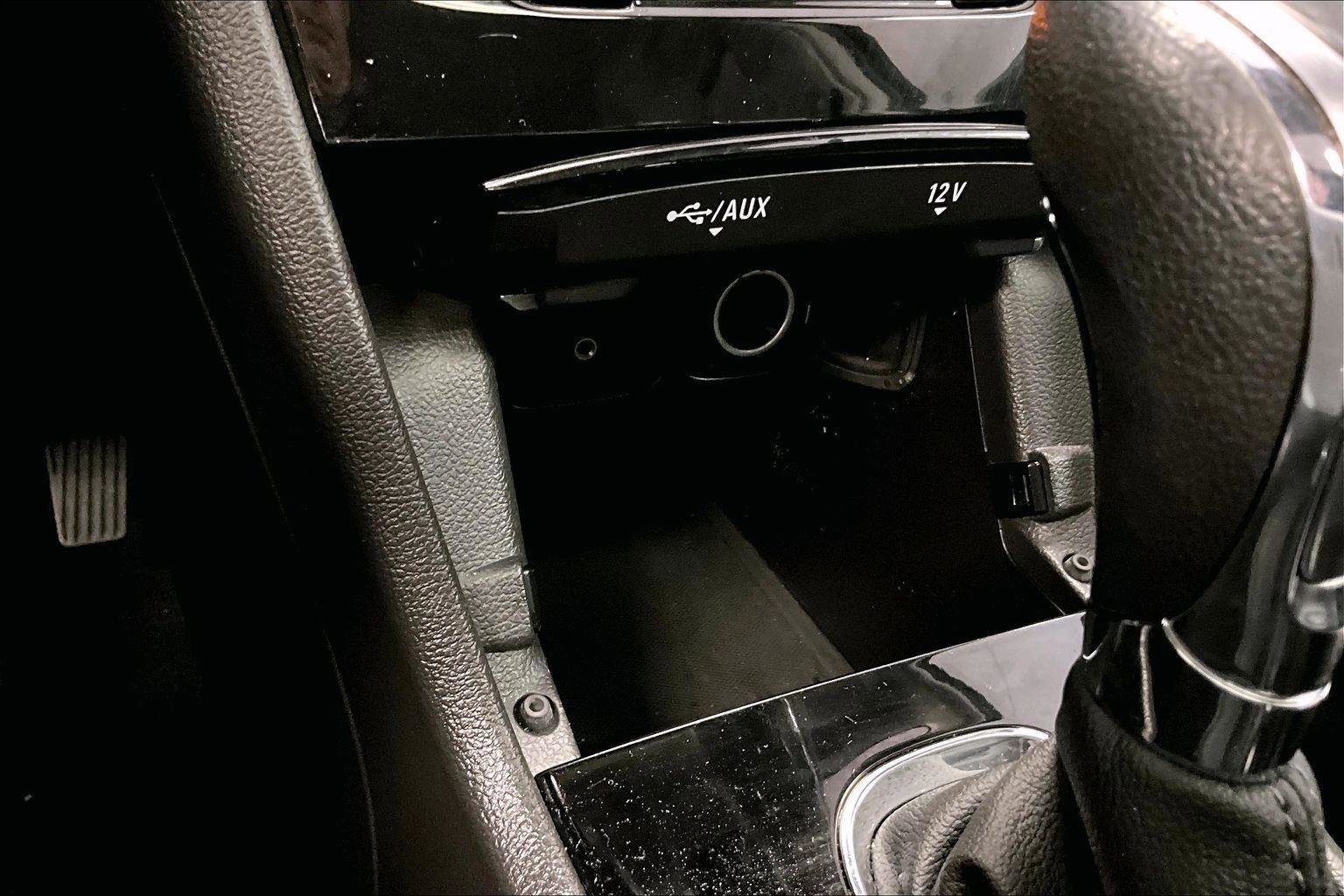 Used 2019 Buick Encore Essence w/ Experience Buick Package image 31