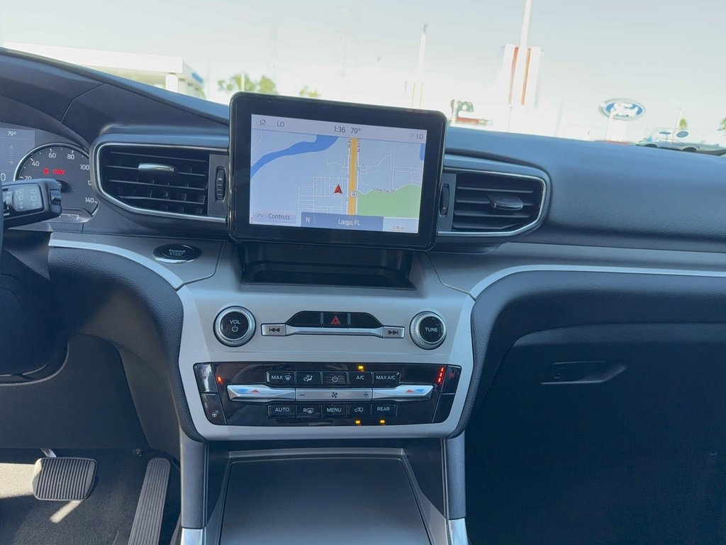 Certified 2022 Ford Explorer XLT w/ Equipment Group 202A image 22