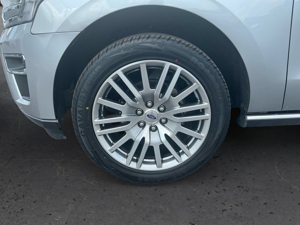 Certified 2024 Ford Expedition Limited RWD image 13