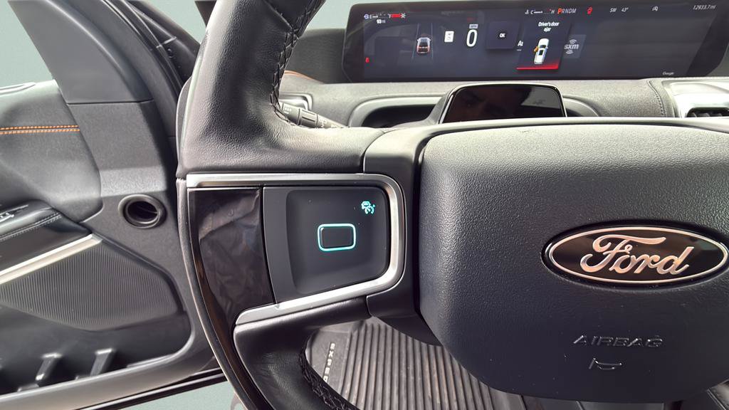 Certified 2025 Ford Expedition Tremor AWD/4WD image 33