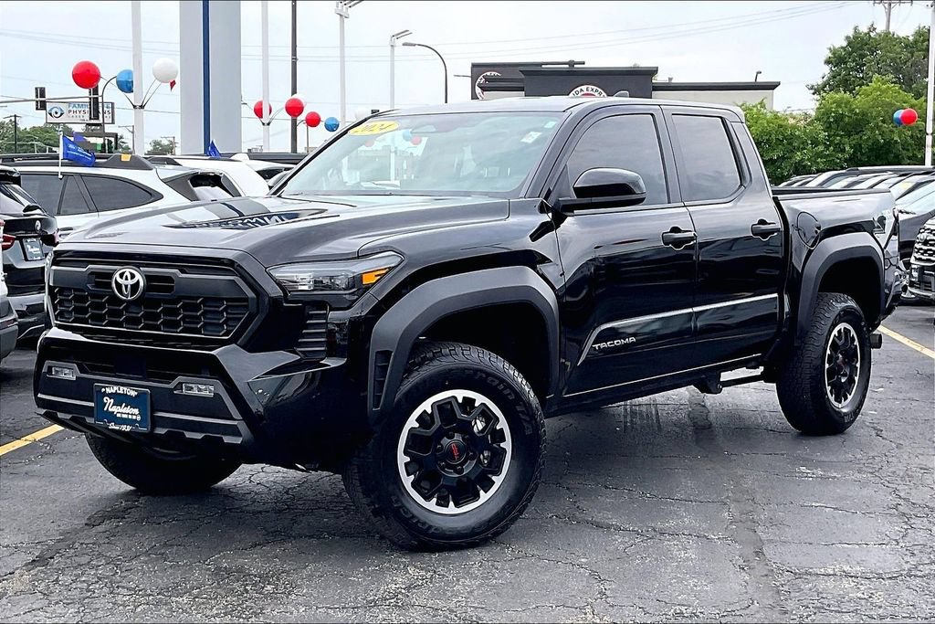 Used 2024 Toyota Tacoma TRD Off-Road AWD/4WD image 11