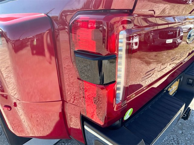 Certified 2024 Ford F450 Lariat w/ Lariat Ultimate Package image 38