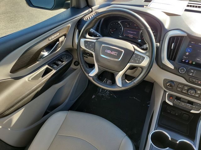 Used 2023 GMC Terrain SLT image 12