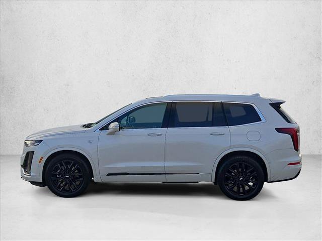 Used 2022 Cadillac XT6 Premium Luxury w/ LPO, ONYX Package FWD image 9
