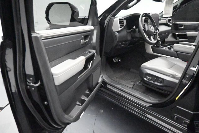 Used 2025 Toyota Tundra Limited w/ TRD Off-Road Package AWD/4WD image 26