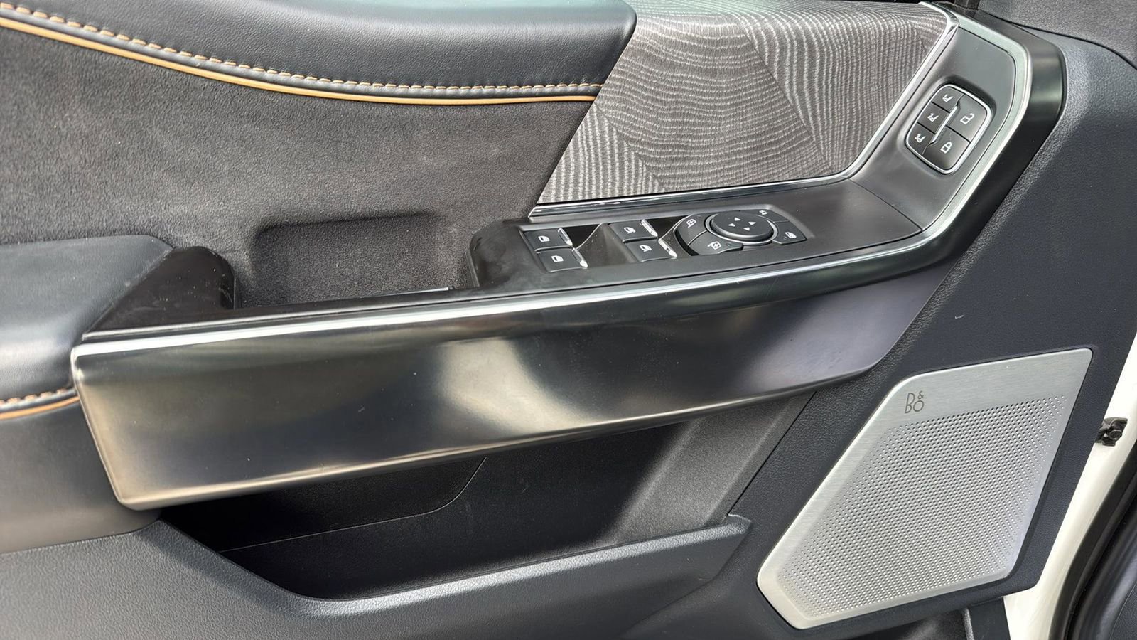 Certified 2023 Ford F150 Platinum w/ Equipment Group 701A High image 12