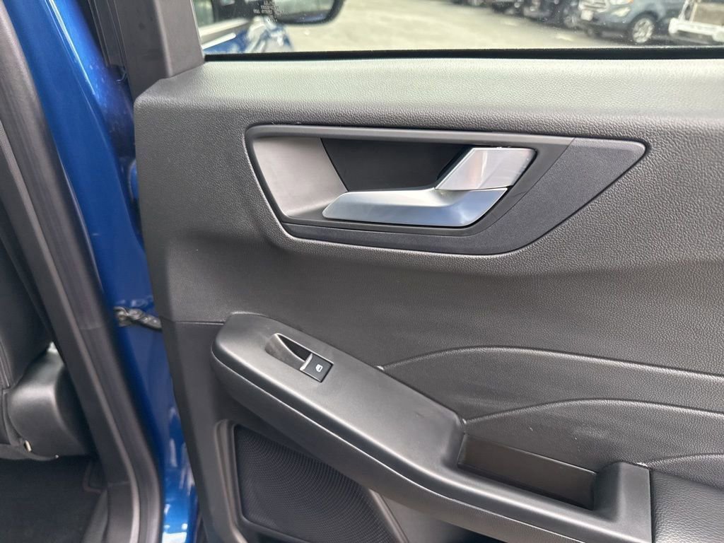 Certified 2023 Ford Escape ST-Line w/ Tech Pack #1 image 35