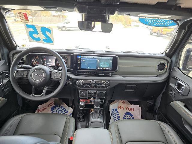 Used 2025 Jeep Gladiator Mojave image 9