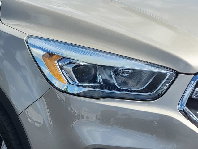 Certified 2017 Ford Escape Titanium FWD image 16