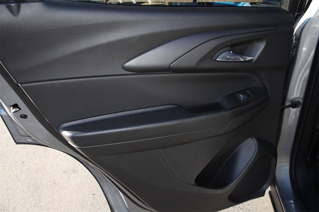 Used 2023 Chevrolet TrailBlazer RS w/ Convenience Package image 21