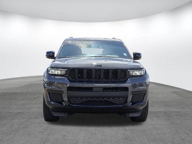 Used 2025 Jeep Grand Cherokee L Altitude AWD/4WD image 2