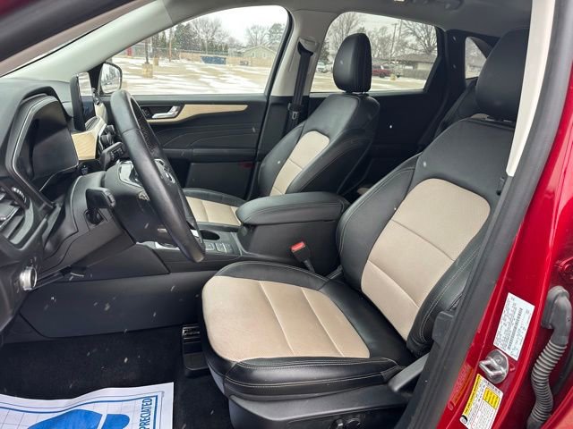 Certified 2021 Ford Escape Titanium w/ Titanium Elite Package image 12