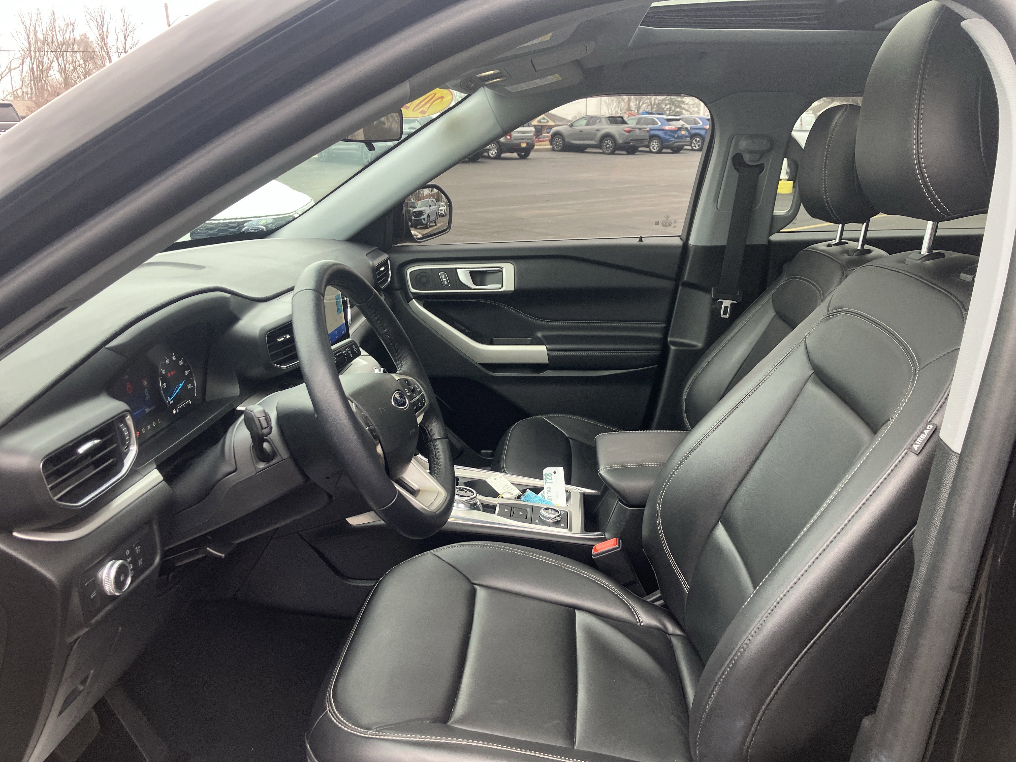 Certified 2022 Ford Explorer XLT w/ Equipment Group 202A image 20