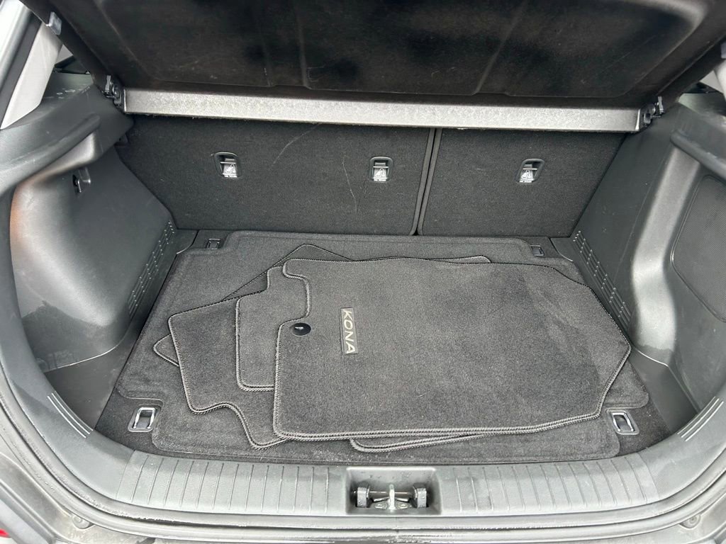 Used 2021 Hyundai Kona SEL Plus w/ Cargo Package image 11