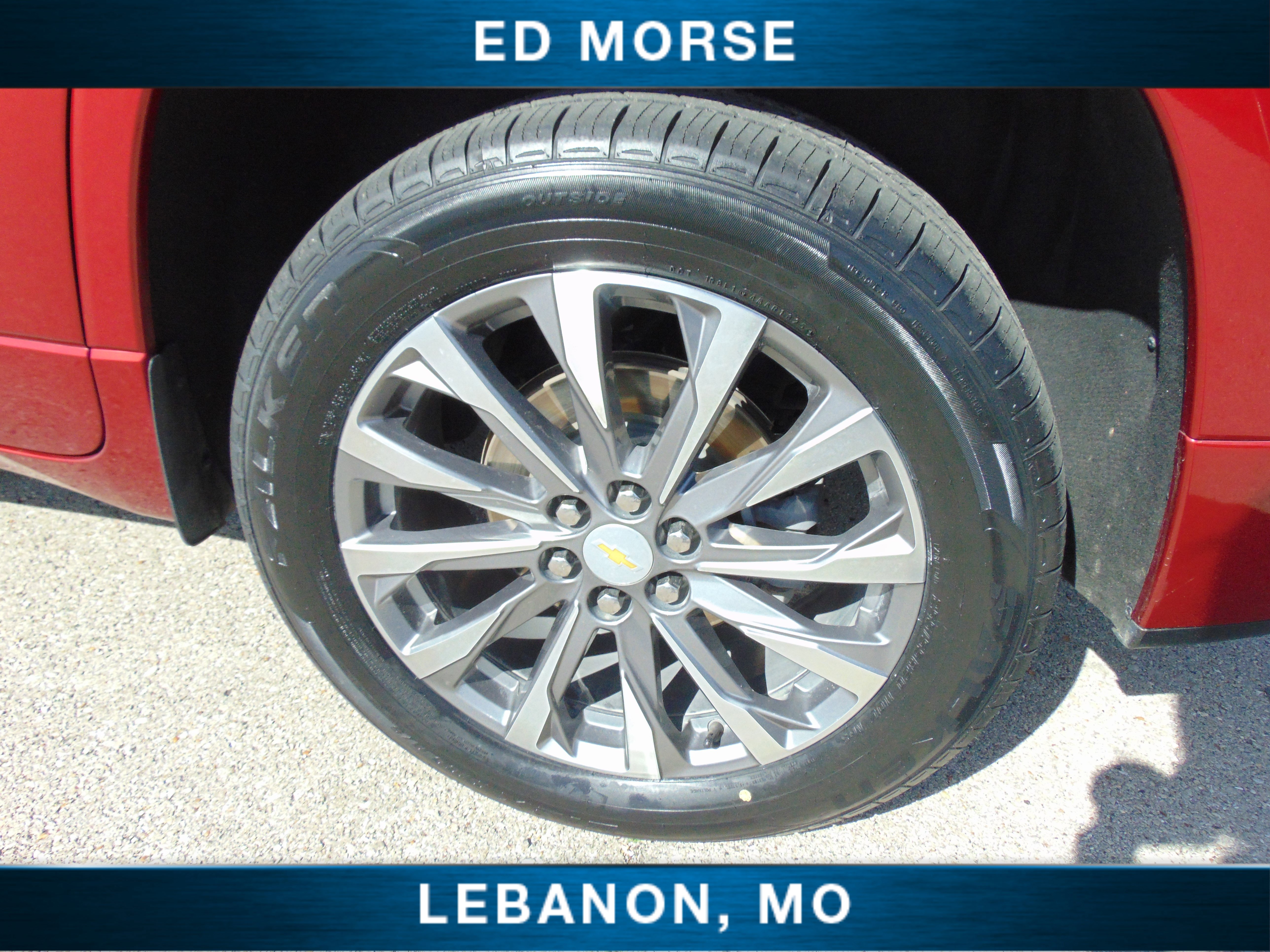 Used 2023 Chevrolet Traverse Premier w/ LPO, Floor Liner Package AWD/4WD image 9