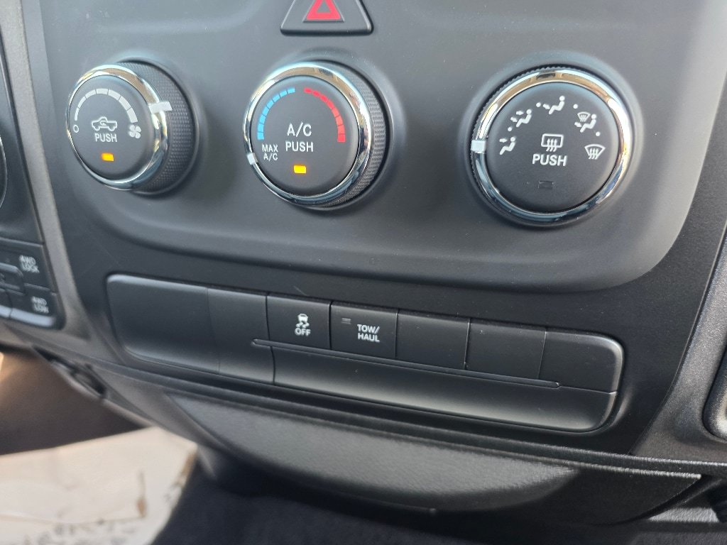 Used 2019 RAM 1500 Express w/ Express Value Package AWD/4WD image 5