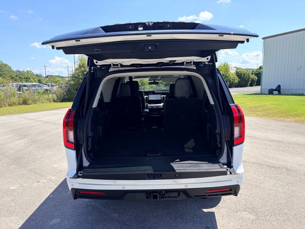 Certified 2025 Ford Expedition Max Active AWD/4WD image 31