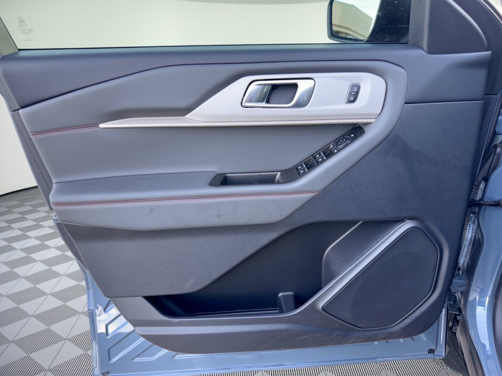 Certified 2025 Ford Explorer Active RWD image 14