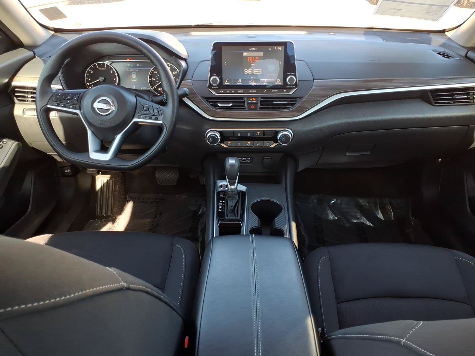 Used 2025 Nissan Altima 2.5 SV FWD image 16