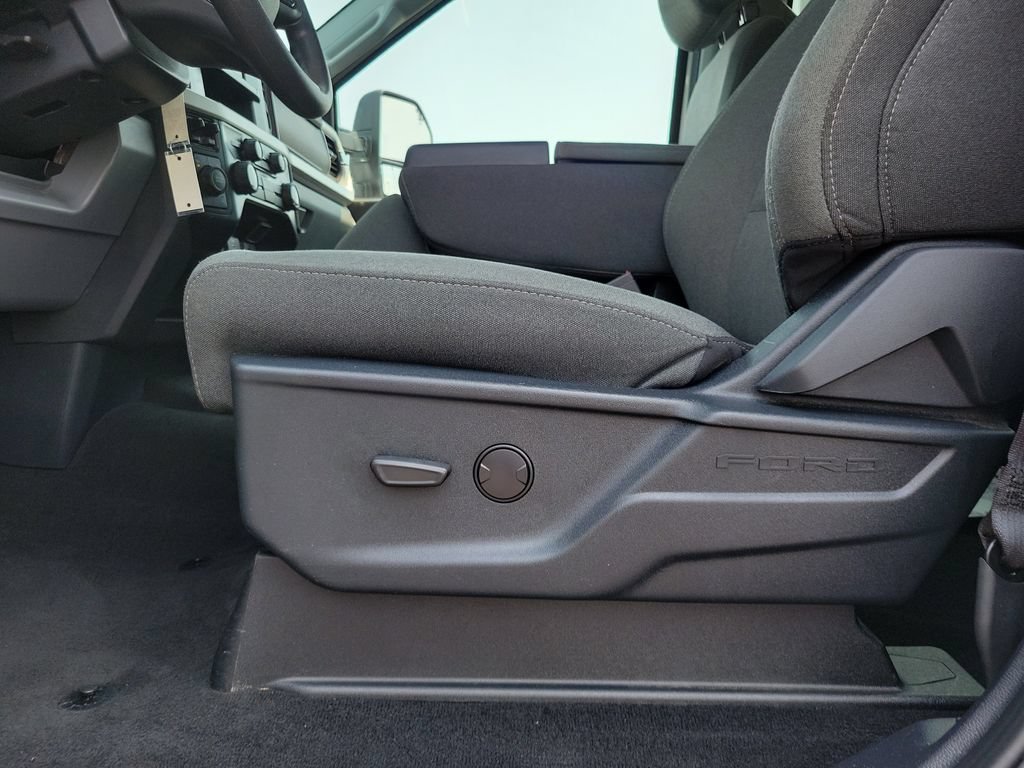 Certified 2026 Ford F250 XLT AWD/4WD image 19