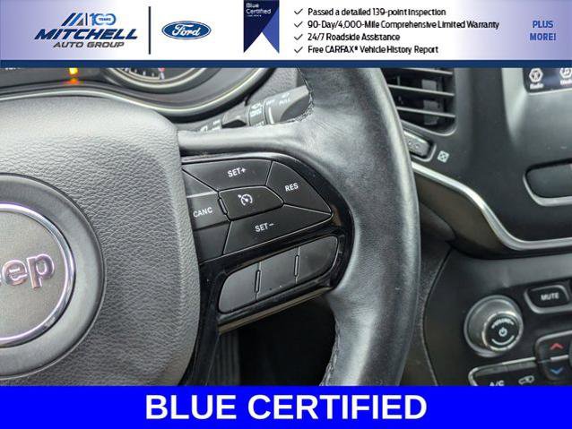 Used 2019 Jeep Cherokee Latitude Plus AWD/4WD image 17