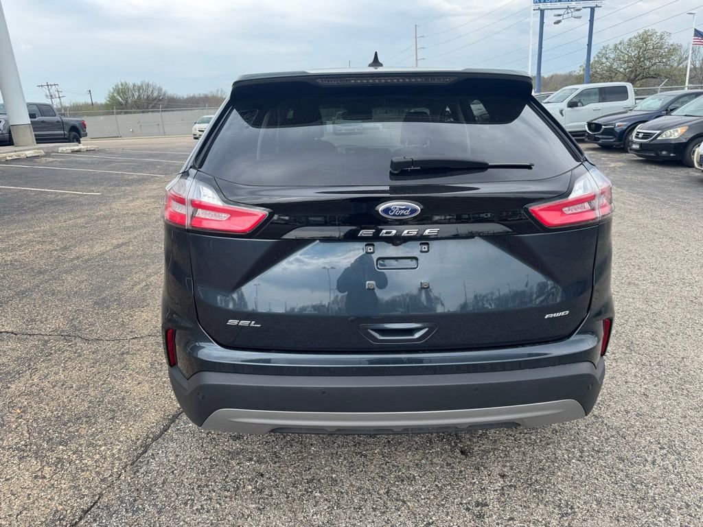 Certified 2023 Ford Edge SEL w/ Convenience Package image 3