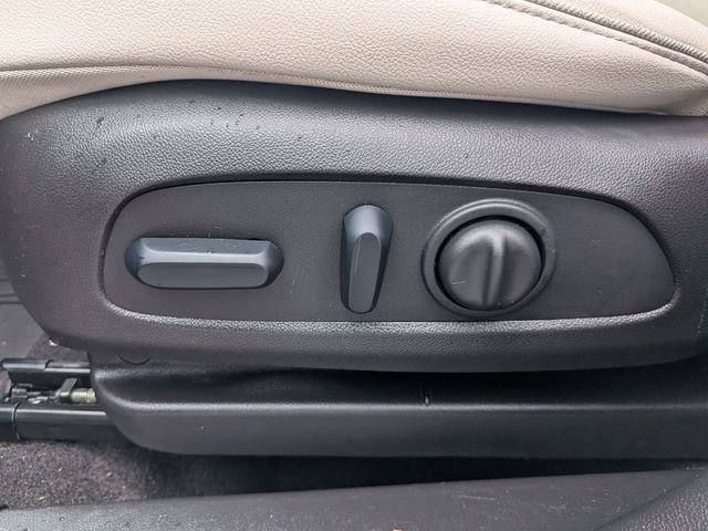 Used 2023 Buick Encore GX Select AWD/4WD image 13