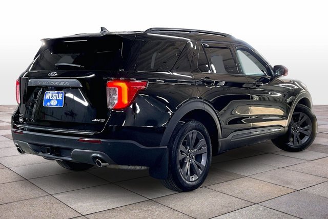 Certified 2024 Ford Explorer XLT w/ Equipment Group 202A AWD/4WD image 6
