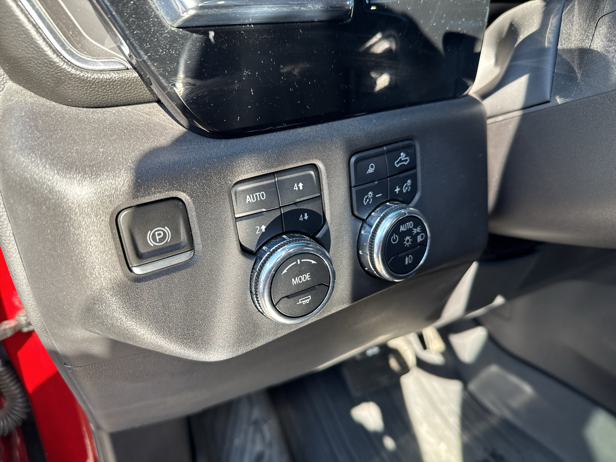 Used 2024 GMC Sierra 1500 SLT w/ SLT Premium Plus Package AWD/4WD image 20