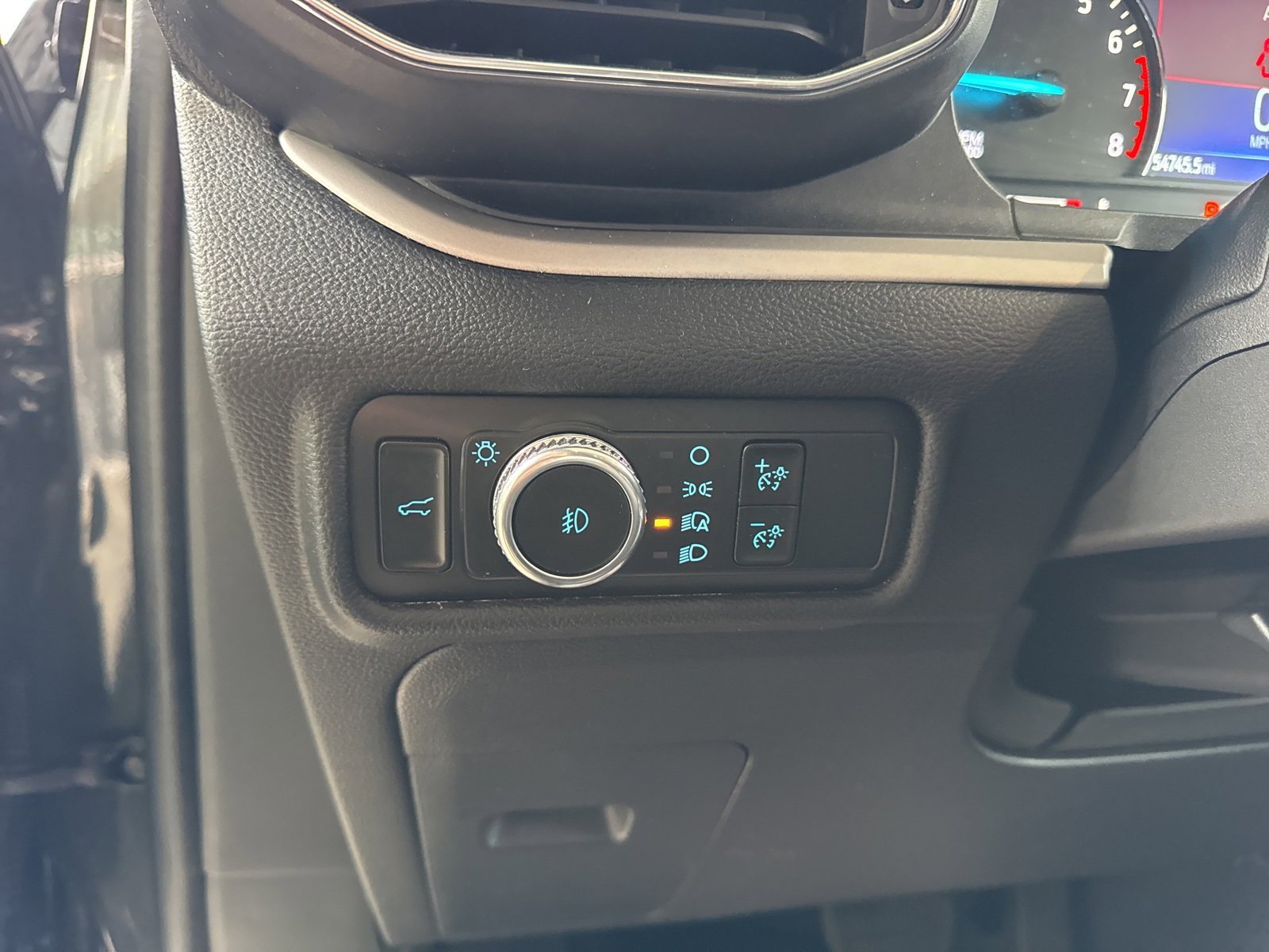 Certified 2023 Ford Explorer XLT w/ Equipment Group 202A image 25