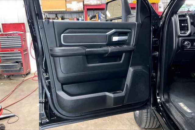 Used 2025 RAM 2500 Big Horn AWD/4WD image 14