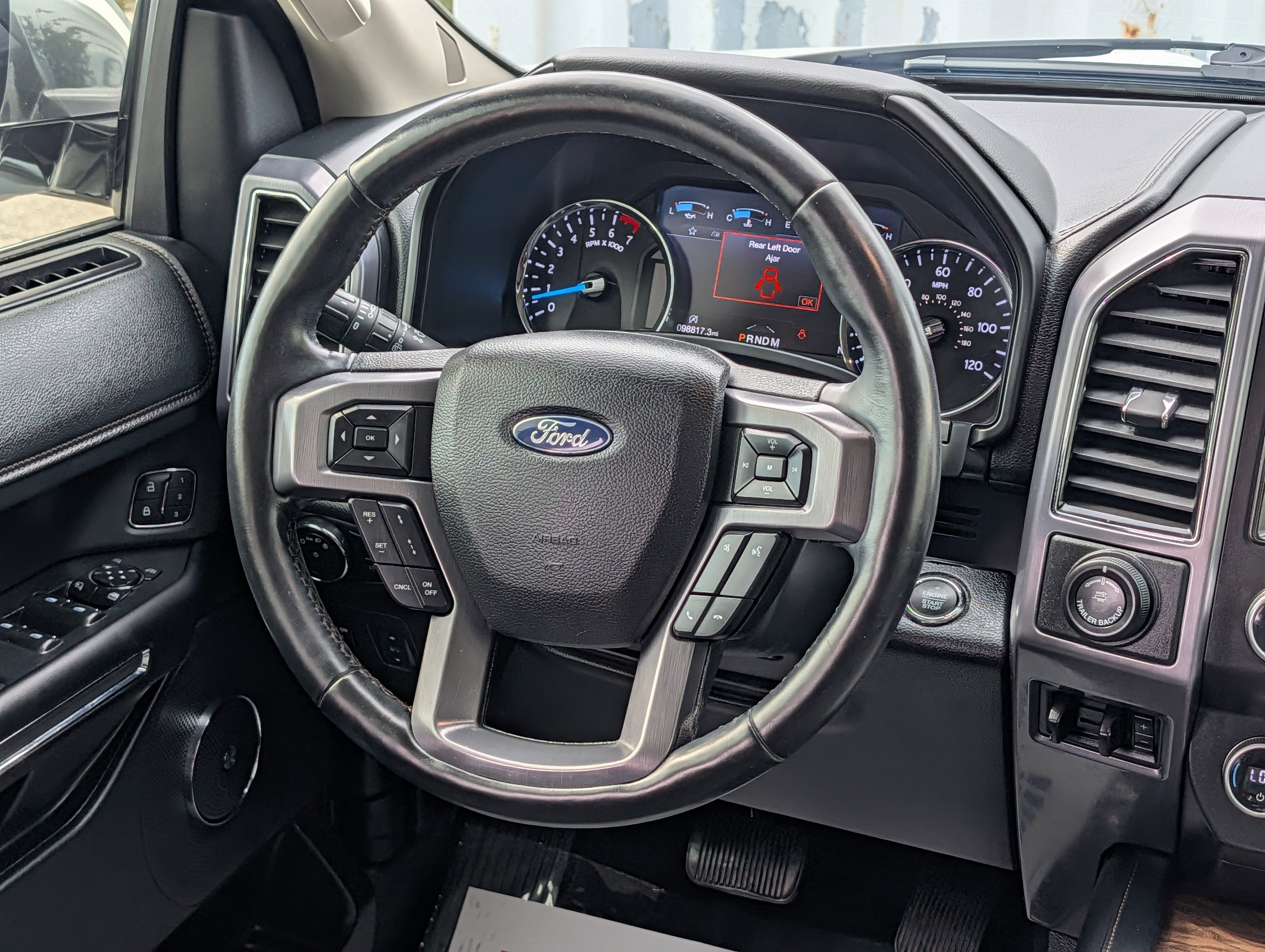 Certified 2019 Ford Expedition Max Platinum RWD image 18