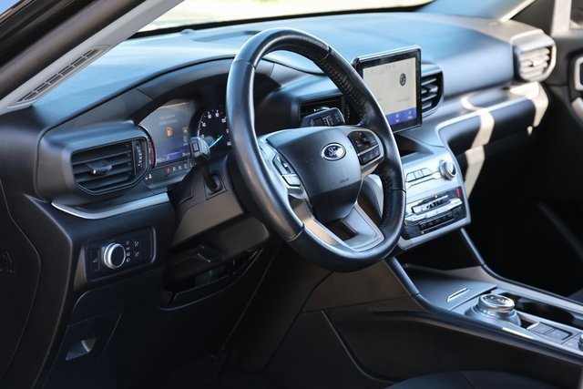 Certified 2022 Ford Explorer XLT image 12