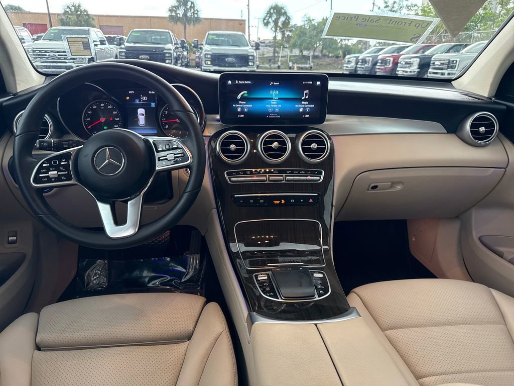 Used 2022 Mercedes-Benz GLC 300 4MATIC image 5