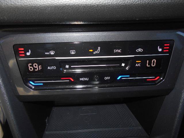 Used 2024 Volkswagen Tiguan SE R-Line AWD/4WD image 14