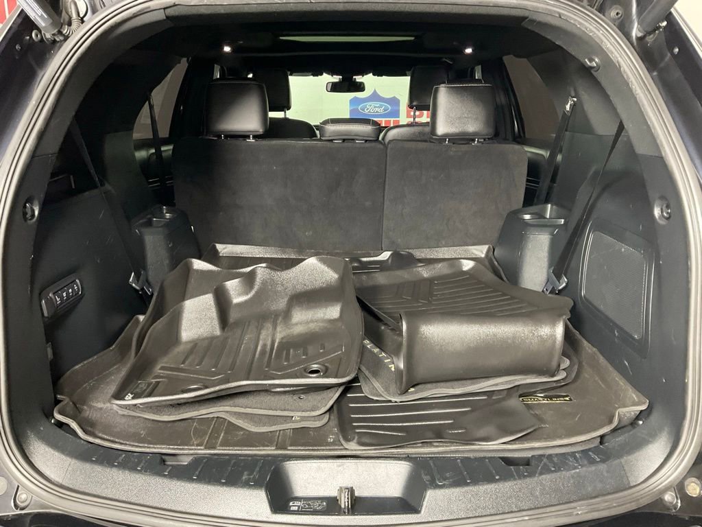 Certified 2018 Ford Explorer Platinum image 11