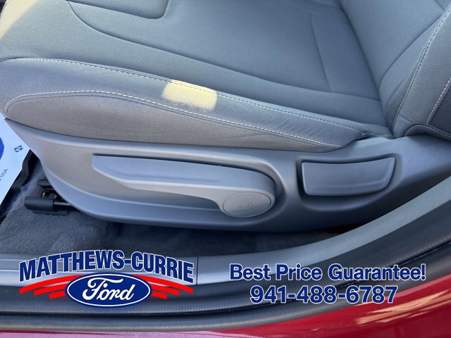 Used 2025 Hyundai Elantra Sport FWD image 9