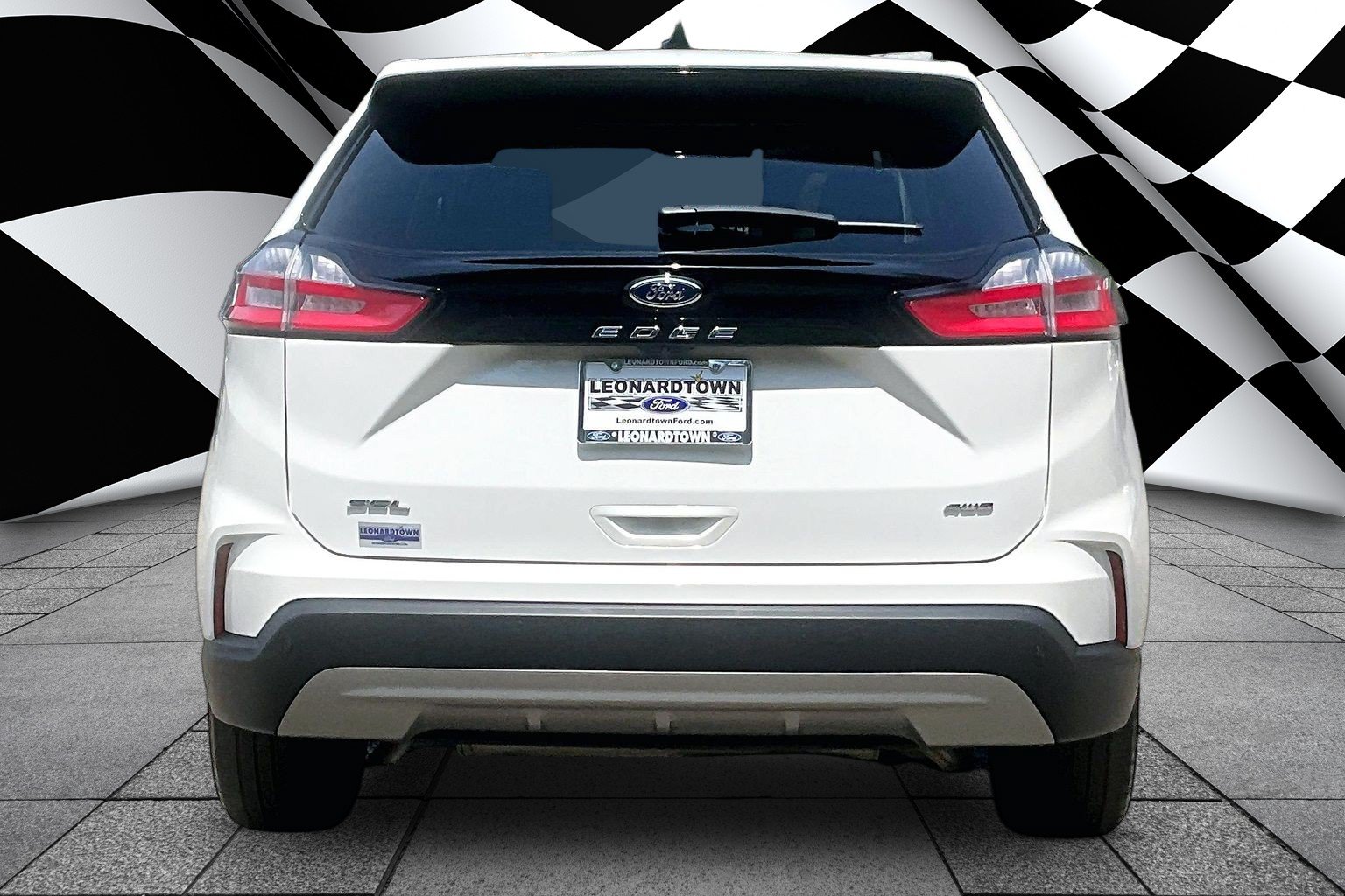 Certified 2022 Ford Edge SEL w/ Convenience Package AWD/4WD image 4