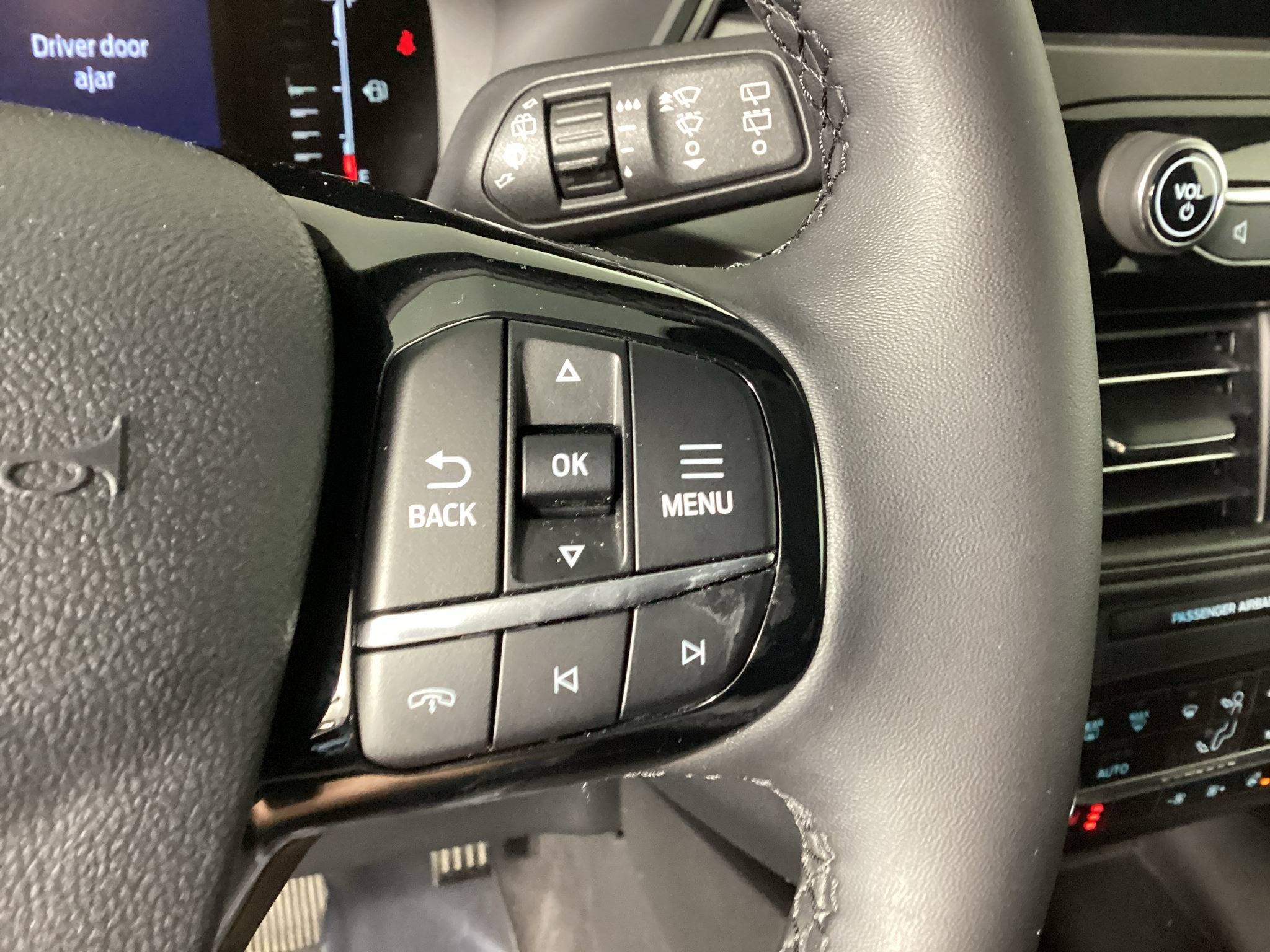 Certified 2023 Ford Escape Active AWD/4WD image 23