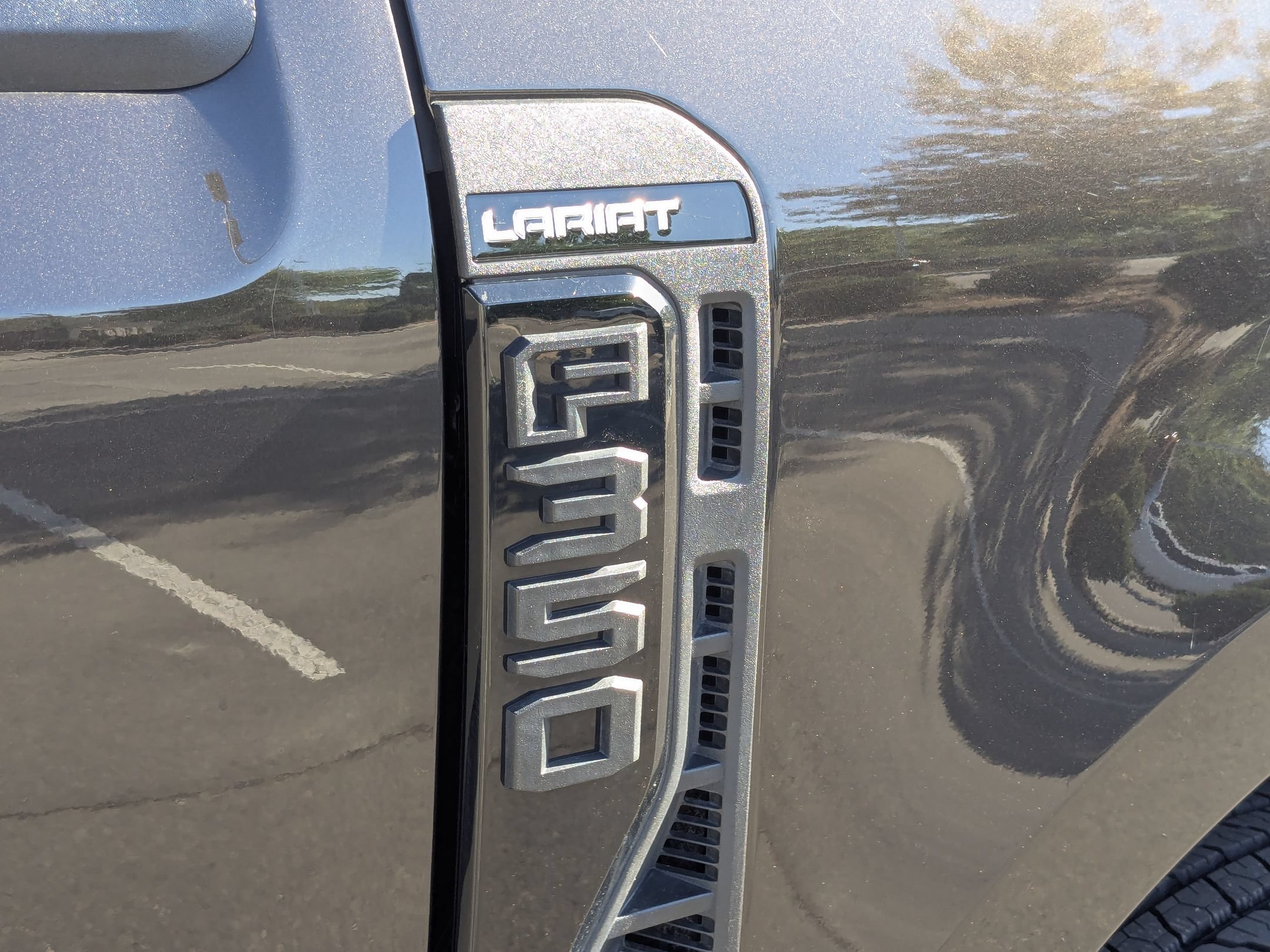 Certified 2024 Ford F350 Lariat w/ Lariat Ultimate Package AWD/4WD image 49
