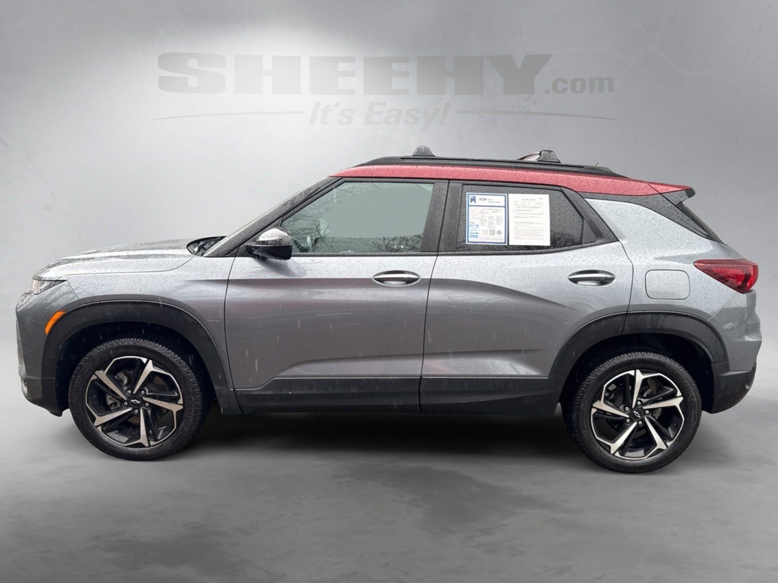 Used 2022 Chevrolet TrailBlazer RS w/ Technology Package image 2