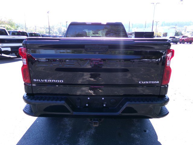 Used 2022 Chevrolet Silverado 1500 Custom AWD/4WD image 8