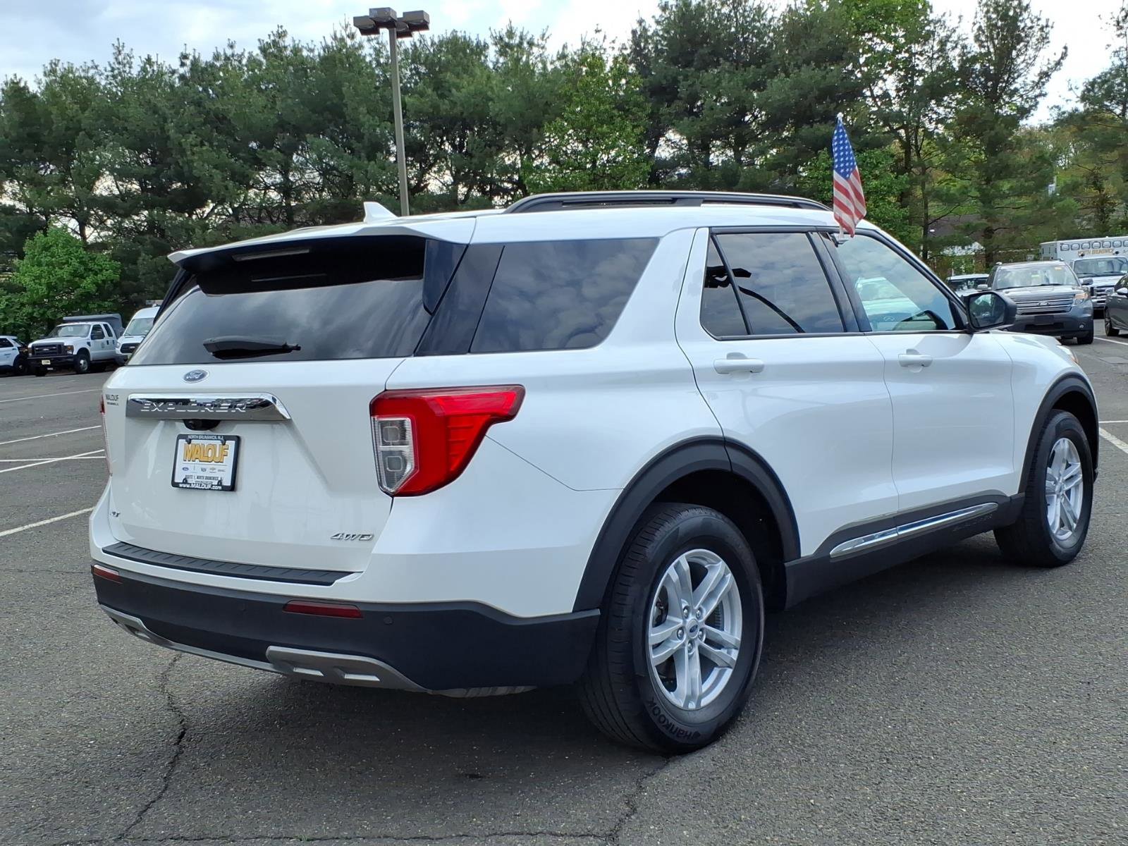 Certified 2023 Ford Explorer XLT w/ Equipment Group 202A AWD/4WD image 6