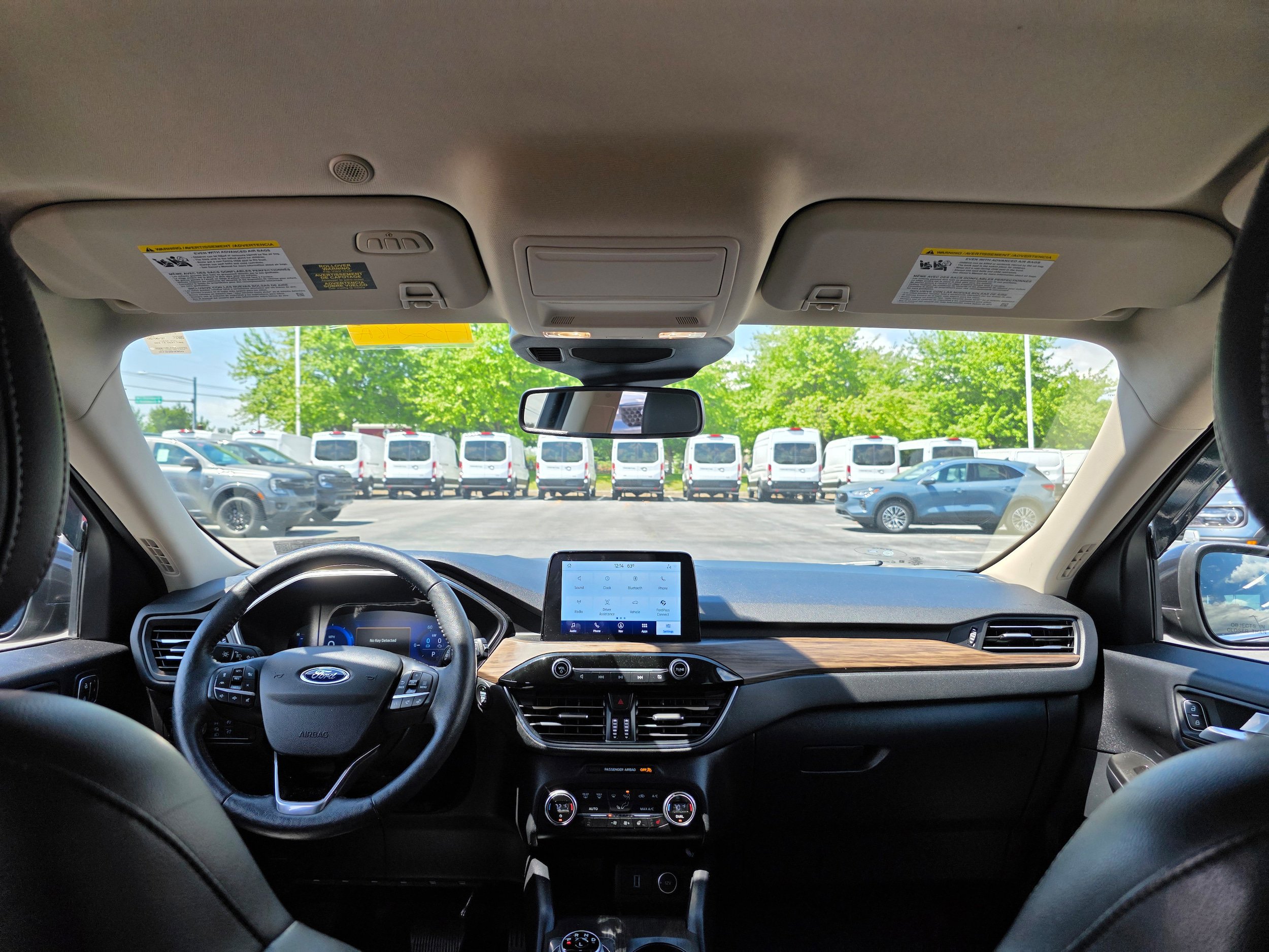 Certified 2020 Ford Escape Titanium FWD image 11
