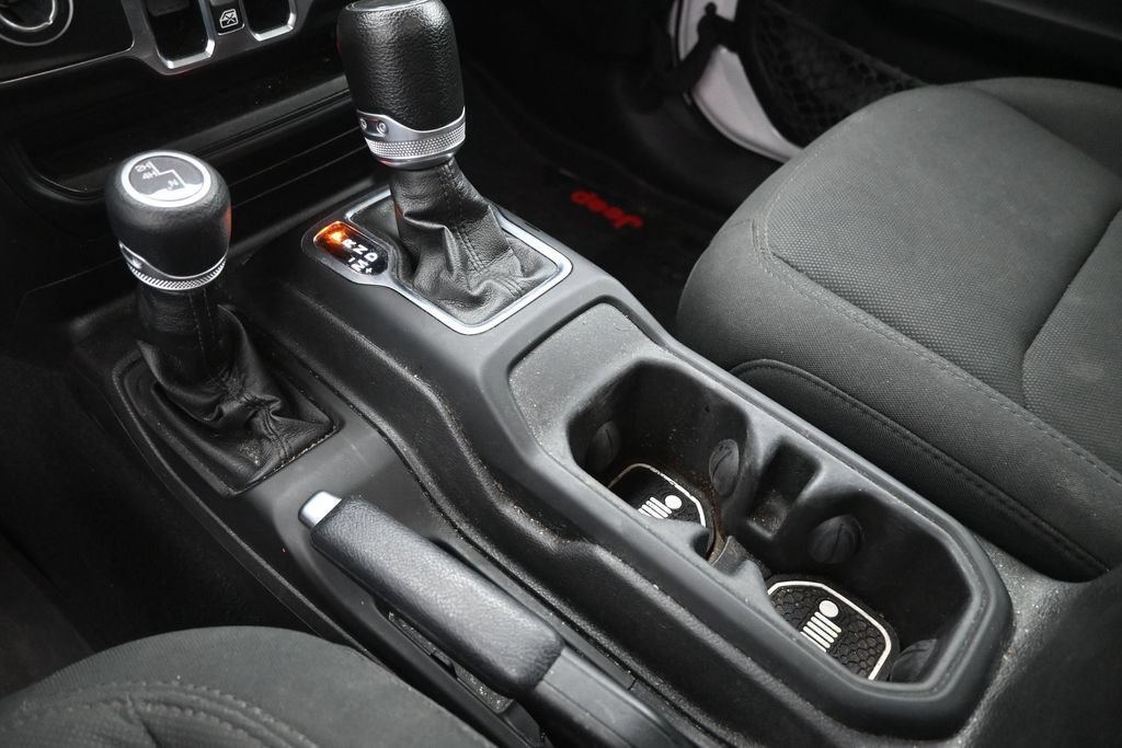 Used 2023 Jeep Gladiator Sport AWD/4WD image 30