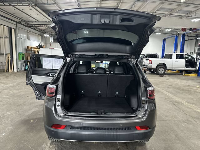 Used 2023 Jeep Compass Limited w/ Elite Group AWD/4WD image 25